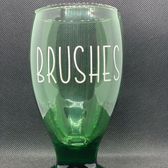 Vintage Inspired Makeup Holder - Picture 2 of 2